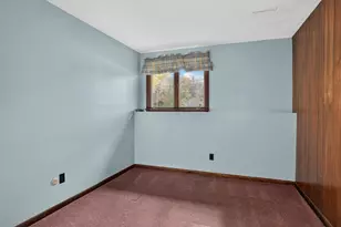 10 Roundwood Rd, Natick, MA 01760 - Photo 24