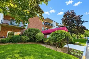 55 Broadlawn Park, Boston, MA 02467 - Photo 32