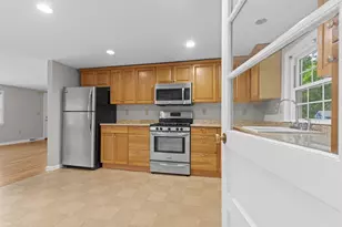 64 Alden St, Plymouth, MA 02360 - Photo 16