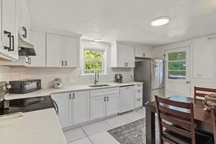 77 Progressive St, Worcester, MA 01604 - Photo 6