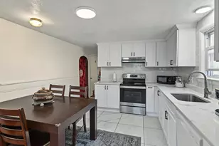 77 Progressive St, Worcester, MA 01604 - Photo 4