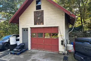 42 Hovey Rd, Monson, MA 01057 - Photo 10