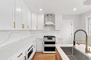 748 Mt Auburn St, Watertown, MA 02472 - Photo 8