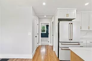 748 Mt Auburn St, Watertown, MA 02472 - Photo 10