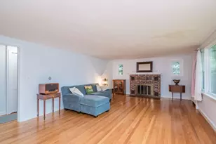 23 Gleason Rd, Northampton, MA 01060 - Photo 2
