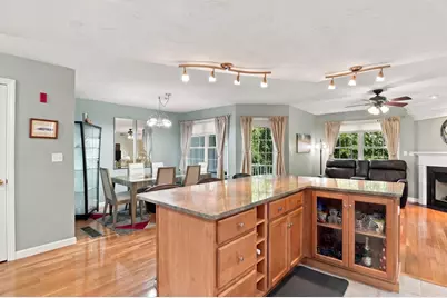 111 Regency Ln #111, Abington, MA 02351 - Photo 2