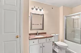 111 Regency Ln, Abington, MA 02351 - Photo 14