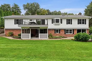 46 Stuart Pl, Westfield, MA 01085 - Photo 6