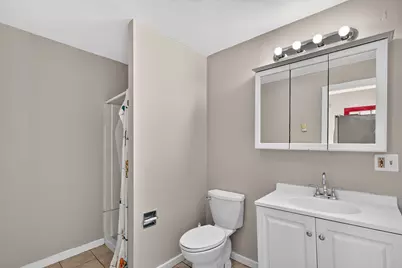 29-31 Auburn Street #1R, Everett, MA 02149 - Photo 8
