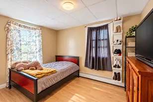 405 Warren St, Fall River, MA 02721 - Photo 8
