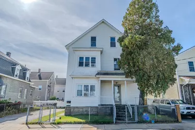 405 Warren St, Fall River, MA 02721 - Photo 2