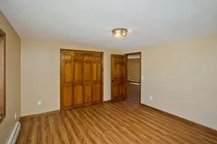 92 Truro St, Chicopee, MA 01013 - Photo 12