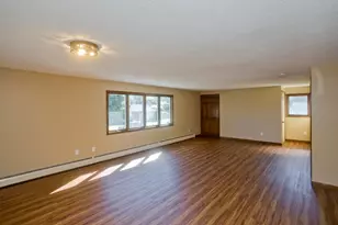92 Truro St, Chicopee, MA 01013 - Photo 4
