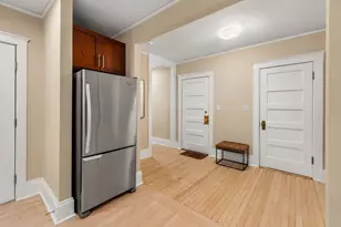 22 Centre St, Cambridge, MA 02139 - Photo 12