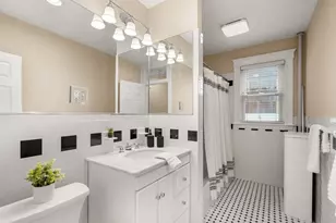 22 Centre St, Cambridge, MA 02139 - Photo 22