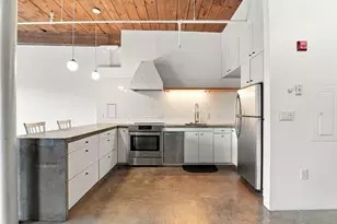 172 Middle St, Lowell, MA 01852 - Photo 24