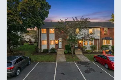 399 Pond St D#1, Braintree, MA 02184 - Photo 2
