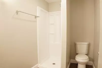1 Wayne St, Worcester, MA 01603 - Photo 6