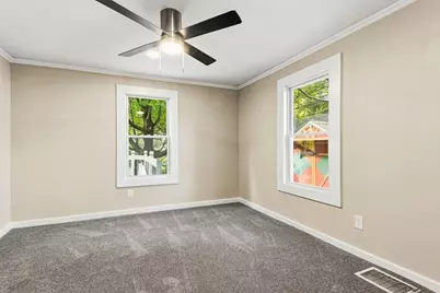 132 Prospect St, Marlborough, MA 01752 - Photo 12