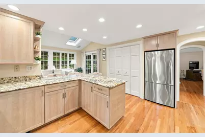 28 Ledgelawn Ave, Lexington, MA 02420 - Photo 16