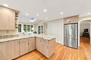 28 Ledgelawn Ave, Lexington, MA 02420 - Photo 16