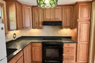 11 Sunflower Rd, Holbrook, MA 02343 - Photo 6