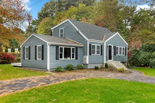 9 Essex Rd, Sharon, MA 02067 - Photo 2