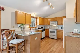 122 Century Way, Gardner, MA 01440 - Photo 10