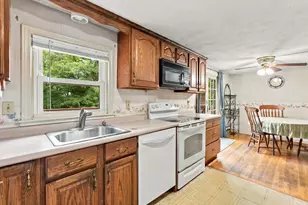 27 Old Meetinghouse Rd, Auburn, MA 01501 - Photo 12
