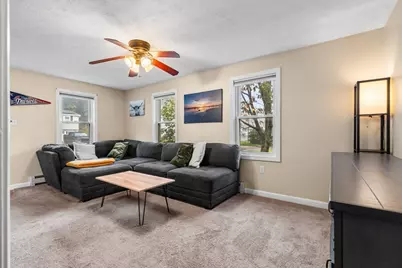 17 1/2 West Winkley St, Amesbury, MA 01913 - Photo 10