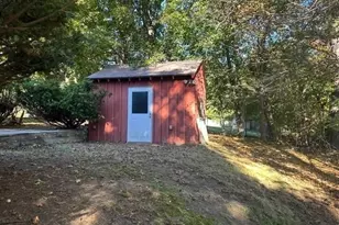 48 Marlboro Rd, Woburn, MA 01801 - Photo 4