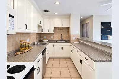 50 Green Street #209, Brookline, MA 02446 - Photo 6