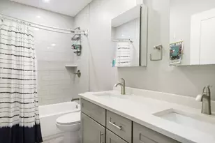 271 W Fifth St, Boston, MA 02127 - Photo 16