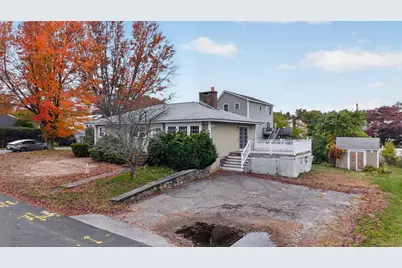 94 Peever St, Methuen, MA 01844 - Photo 2