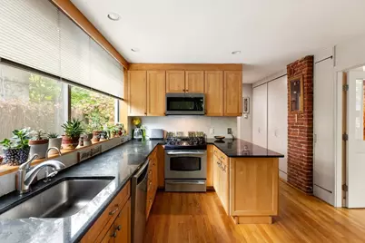 84-86 Bartlett Ave, Arlington, MA 02476 - Photo 10