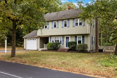 13 Walnut St, Foxboro, MA 02035 - Photo 2