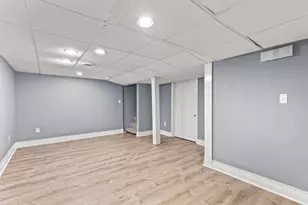 13 Walnut St, Foxboro, MA 02035 - Photo 32