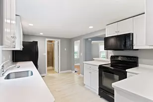 13 Walnut St, Foxboro, MA 02035 - Photo 14