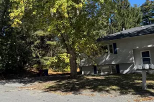 5 Patricia Dr, Tyngsborough, MA 01879 - Photo 2