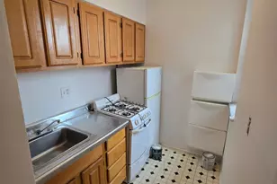 18 Glenville Ave, Boston, MA 02134 - Photo 6