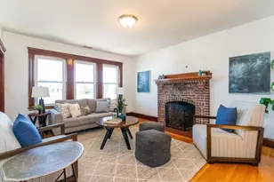 37 Cedrus Ave, Boston, MA 02131 - Photo 2
