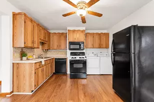 85 Baxter St, Boston, MA 02127 - Photo 4
