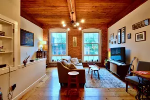 14 Sanford St, Medway, MA 02053 - Photo 4