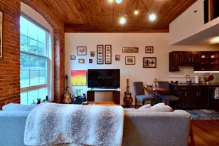 14 Sanford St, Medway, MA 02053 - Photo 10
