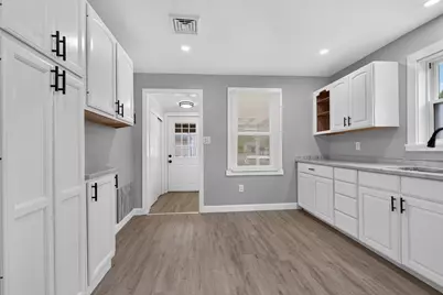 664 Rathbun St, Blackstone, MA 01503 - Photo 6