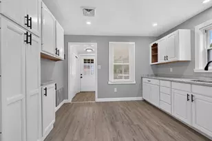 664 Rathbun St, Blackstone, MA 01503 - Photo 6