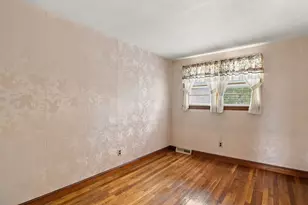 48 W Spring St, Avon, MA 02322 - Photo 18