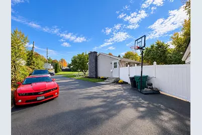 102 Casino Ave, Chicopee, MA 01013 - Photo 6