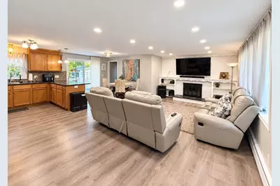 102 Casino Ave, Chicopee, MA 01013 - Photo 12