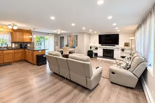 102 Casino Ave, Chicopee, MA 01013 - Photo 12